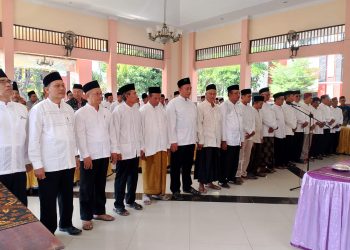 MUI Desa se-Kecamatan Lamongan Resmi Dikukuhkan, Diingatkan Tidak Boleh Kendor Dalam Berkhidmat